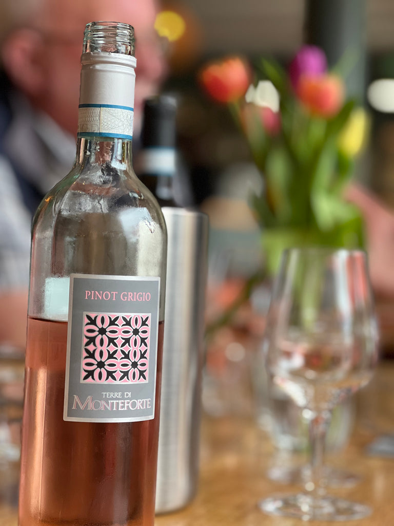 Slow down and smell the rosé : June 2023